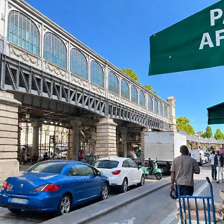 Modern 2 Bedroom Near Metro With Netflix Parigi